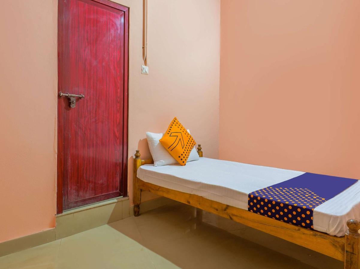 Oyo New Mubarak Tourist Home Panmana Bagian luar foto