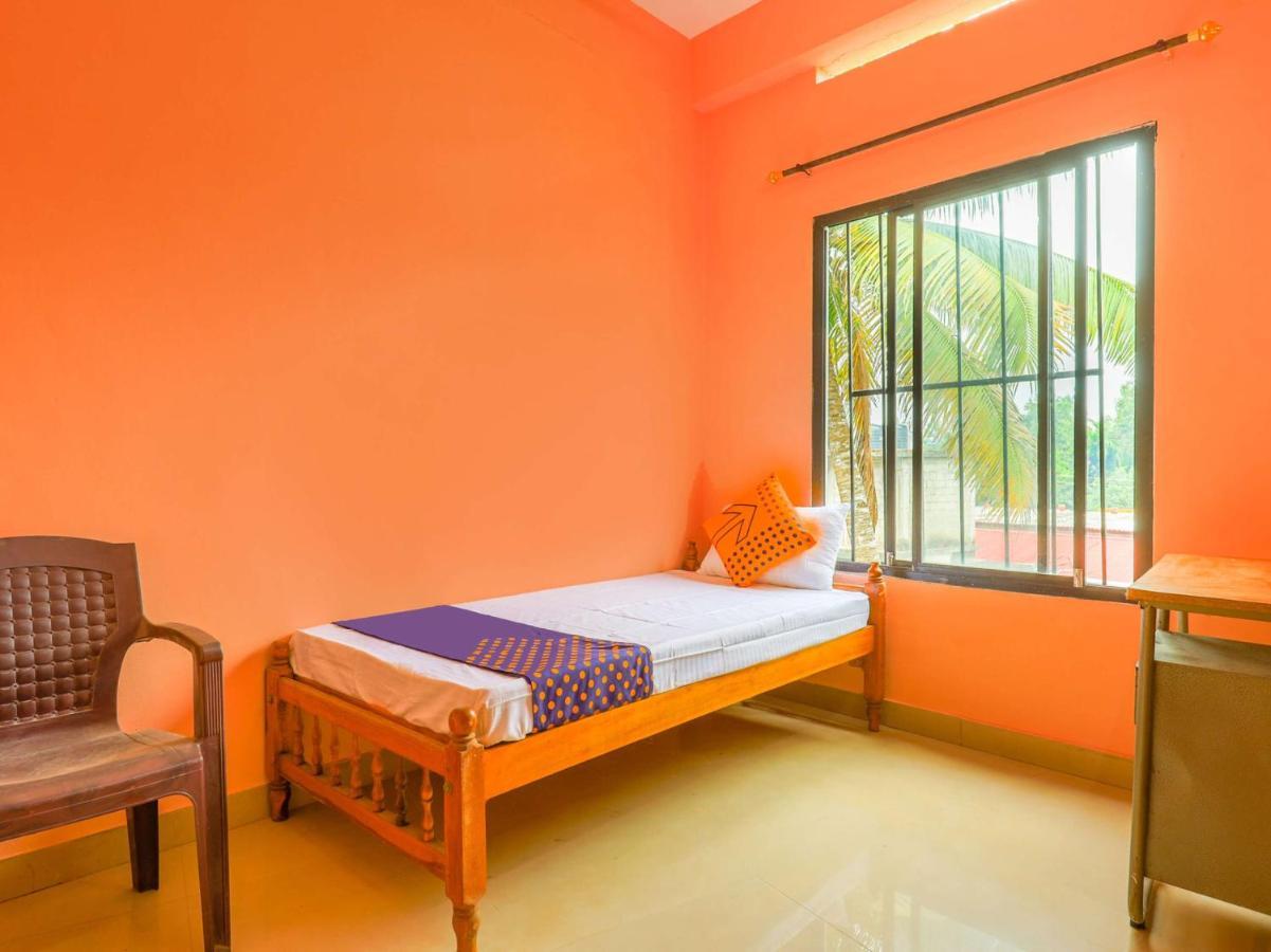 Oyo New Mubarak Tourist Home Panmana Bagian luar foto