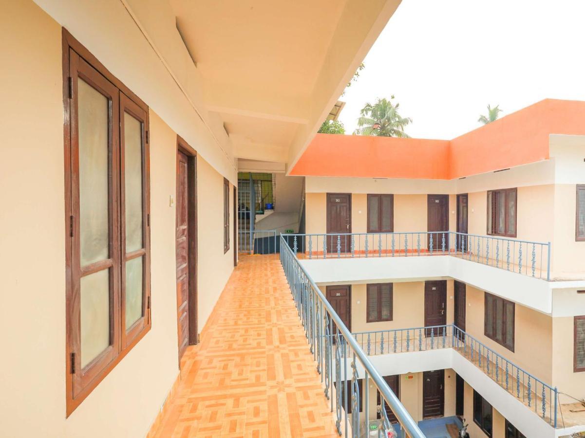 Oyo New Mubarak Tourist Home Panmana Bagian luar foto